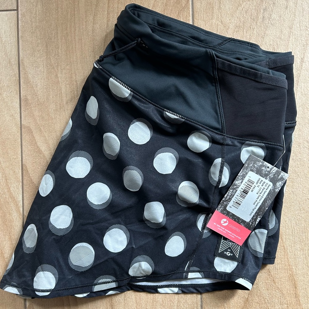 Oiselle Toolbelt Roga shorts